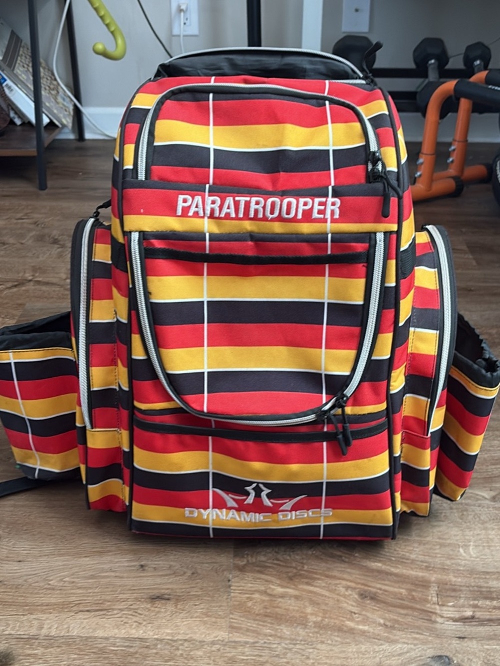 Dynamic Discs Paratrooper Disc Golf Backpack - Germany